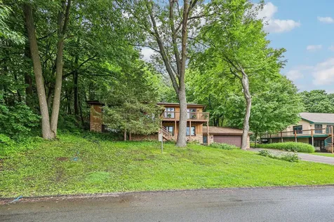 6680 Lotus Trail Chanhassen MN 55317