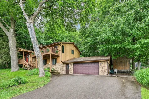 6680 Lotus Trail Chanhassen MN 55317