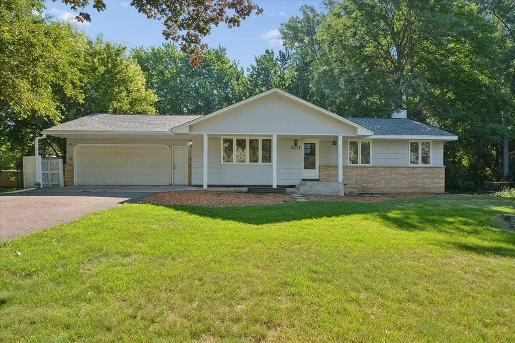 300 Quaker Lane N Plymouth MN 55441