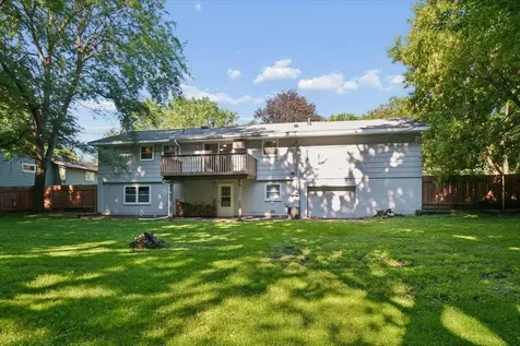 300 Quaker Lane N Plymouth MN 55441