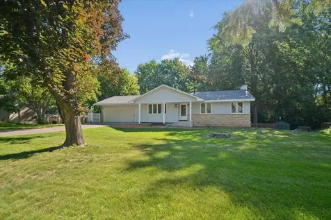 300 Quaker Lane N Plymouth MN 55441