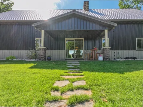 17200 Aaron Heights NW Evansville MN 56326