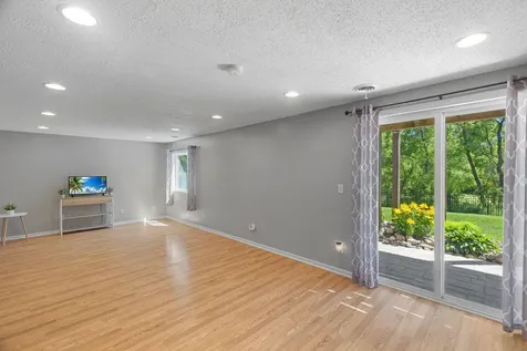 741 Morrison Avenue S Annandale MN 55302