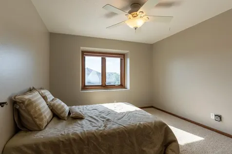 1913 Pentland Street West Fargo ND 58078