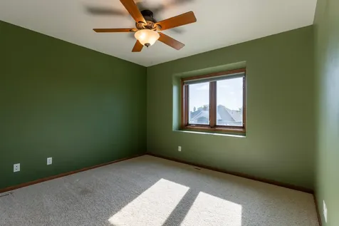 1913 Pentland Street West Fargo ND 58078