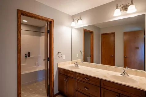 1913 Pentland Street West Fargo ND 58078