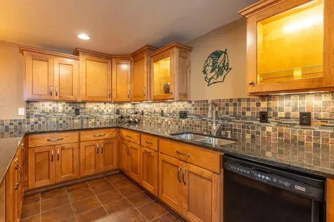 1913 Pentland Street West Fargo ND 58078