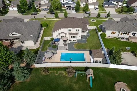 1913 Pentland Street West Fargo ND 58078
