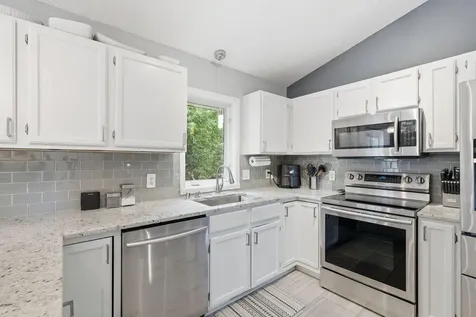 7066 159th Street W Apple Valley MN 55124