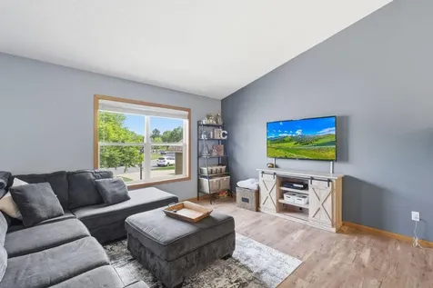7066 159th Street W Apple Valley MN 55124