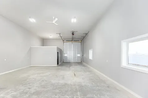1004 5th Street E Horace ND 58047