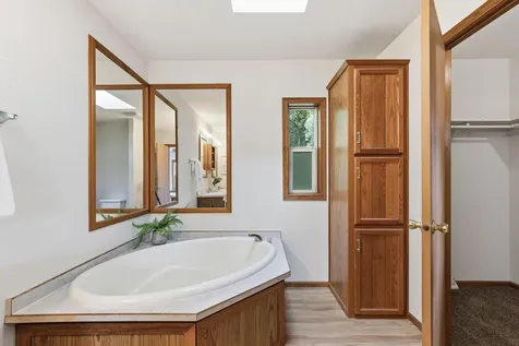 1534 Larpenteur Avenue E Saint Paul MN 55109