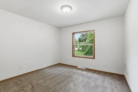 1534 Larpenteur Avenue E Saint Paul MN 55109