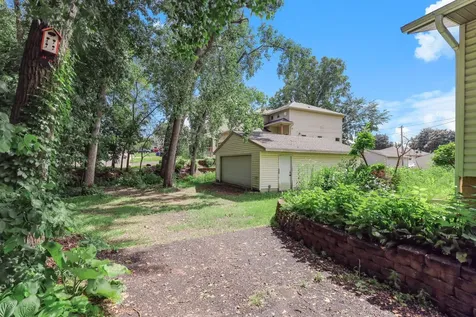 1534 Larpenteur Avenue E Saint Paul MN 55109