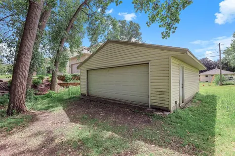 1534 Larpenteur Avenue E Saint Paul MN 55109
