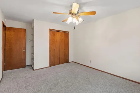 9 6th Avenue NE Osseo MN 55369