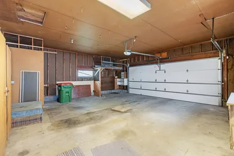 9 6th Avenue NE Osseo MN 55369