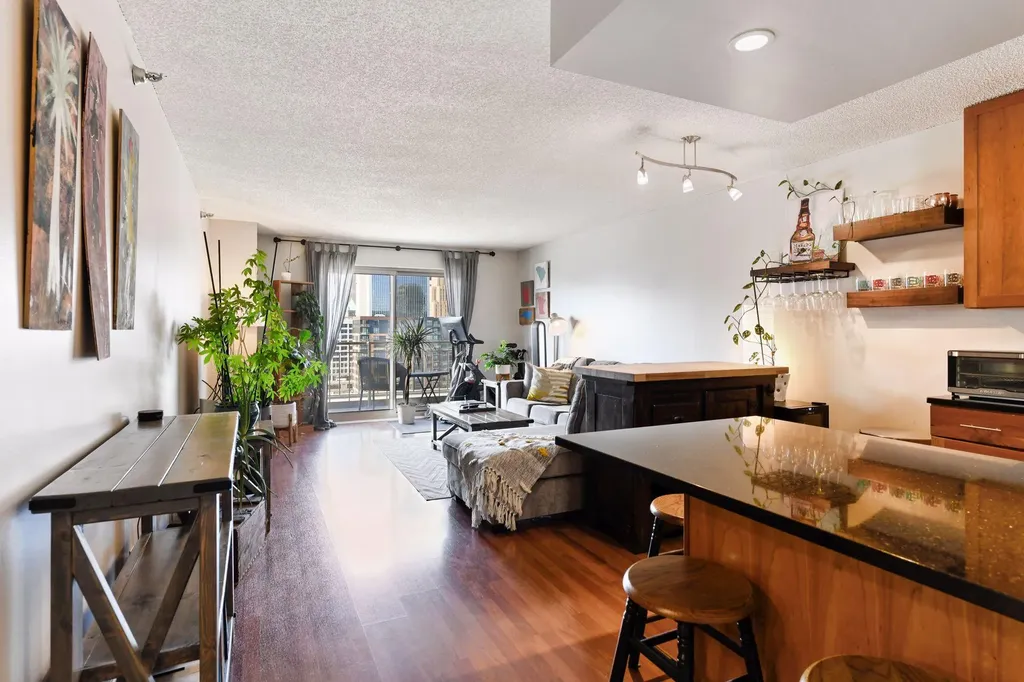 401 S 1st Street Minneapolis MN 55401