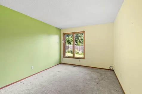 4165 Hilltop Point Eagan MN 55123