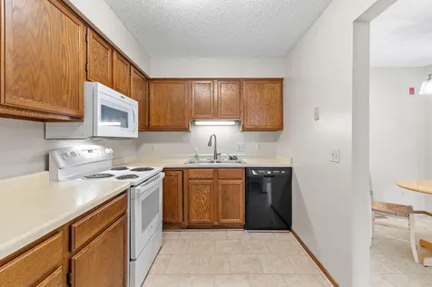 4165 Hilltop Point Eagan MN 55123
