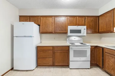 4165 Hilltop Point Eagan MN 55123
