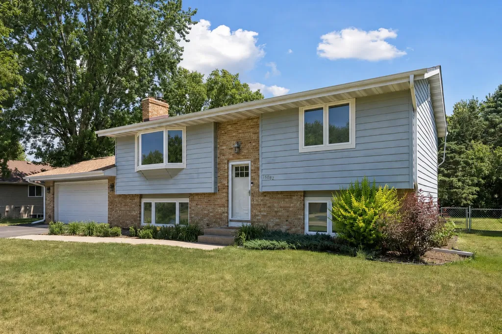 16082 Finland Avenue W Rosemount MN 55068
