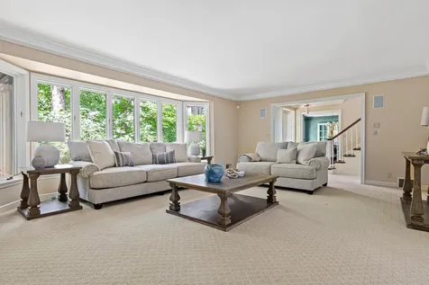 2 Crocus Lane North Oaks MN 55127