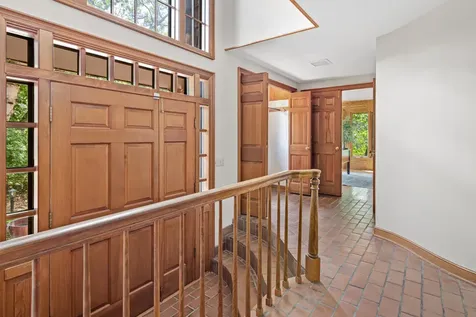 2 Crocus Lane North Oaks MN 55127