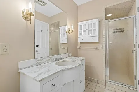 2 Crocus Lane North Oaks MN 55127