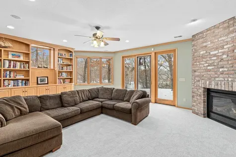 2 Crocus Lane North Oaks MN 55127