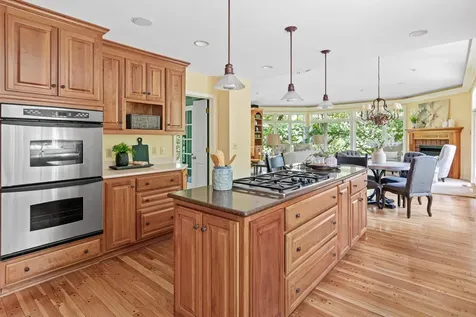 2 Crocus Lane North Oaks MN 55127