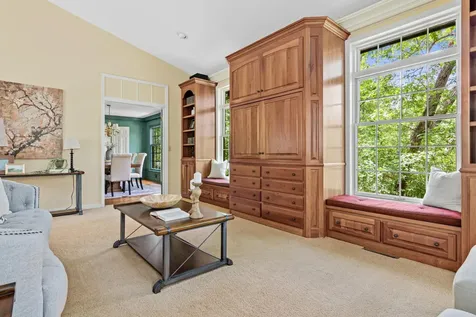 2 Crocus Lane North Oaks MN 55127