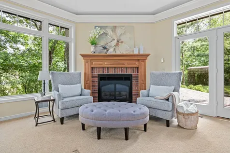 2 Crocus Lane North Oaks MN 55127