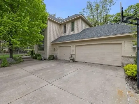 14700 White Oak Drive Burnsville MN 55337