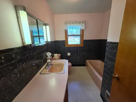 2202 Windsor Road Albert Lea MN 56007