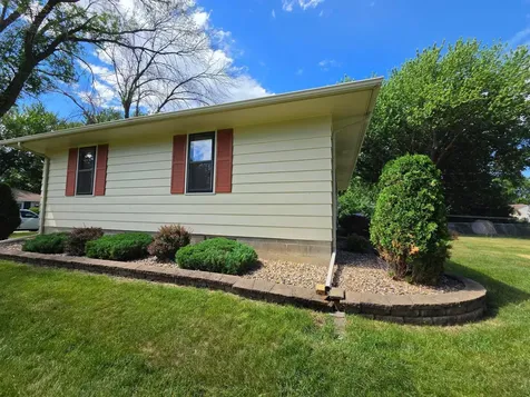 2202 Windsor Road Albert Lea MN 56007