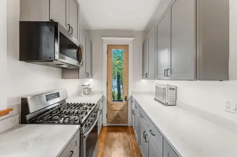 129 Arthur Avenue SE Minneapolis MN 55414