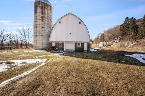 48050 Old River Bluff Road Saint Peter MN 56082