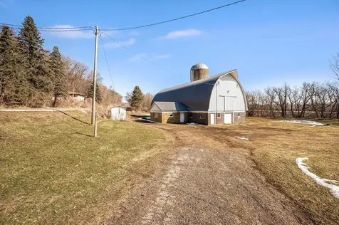 48050 Old River Bluff Road Saint Peter MN 56082