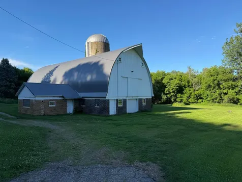 48050 Old River Bluff Road Saint Peter MN 56082