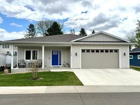 704 Maple Place Northfield MN 55057