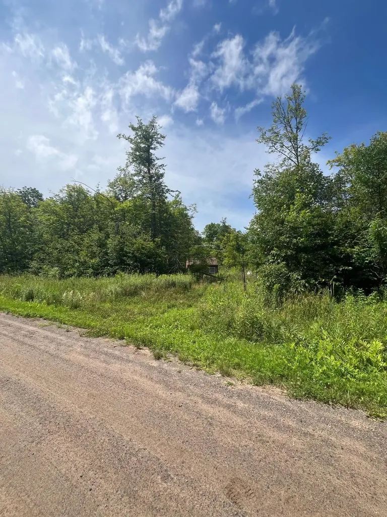 32530 186th Street Isle MN 56342