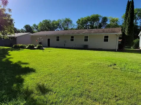 302 Sunrise Lane Marshall MN 56258