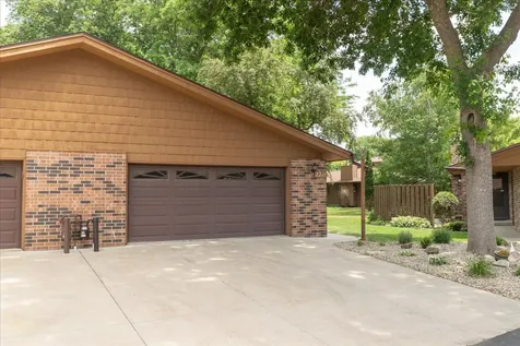 2211 Baihly Court SW Rochester MN 55902