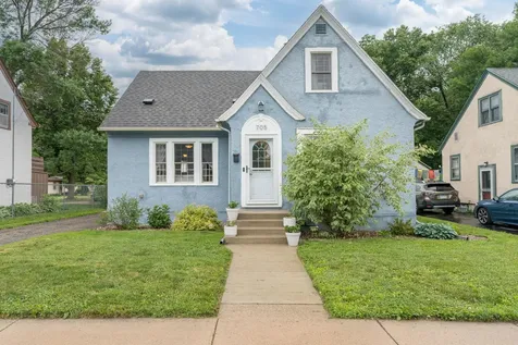 705 Wall Street North Mankato MN 56003