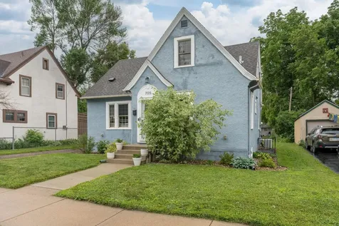 705 Wall Street North Mankato MN 56003