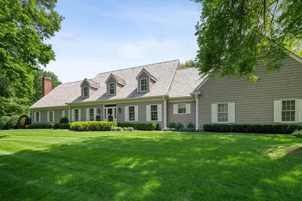 235 Hollander Road Wayzata MN 55391