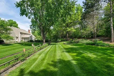 235 Hollander Road Wayzata MN 55391