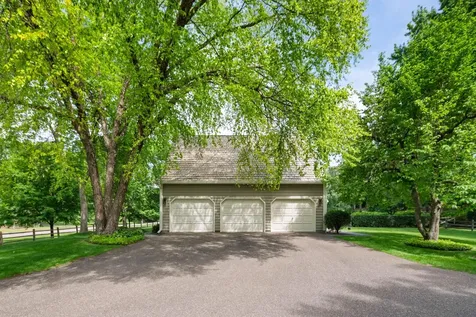 235 Hollander Road Wayzata MN 55391
