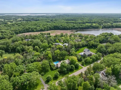 235 Hollander Road Wayzata MN 55391